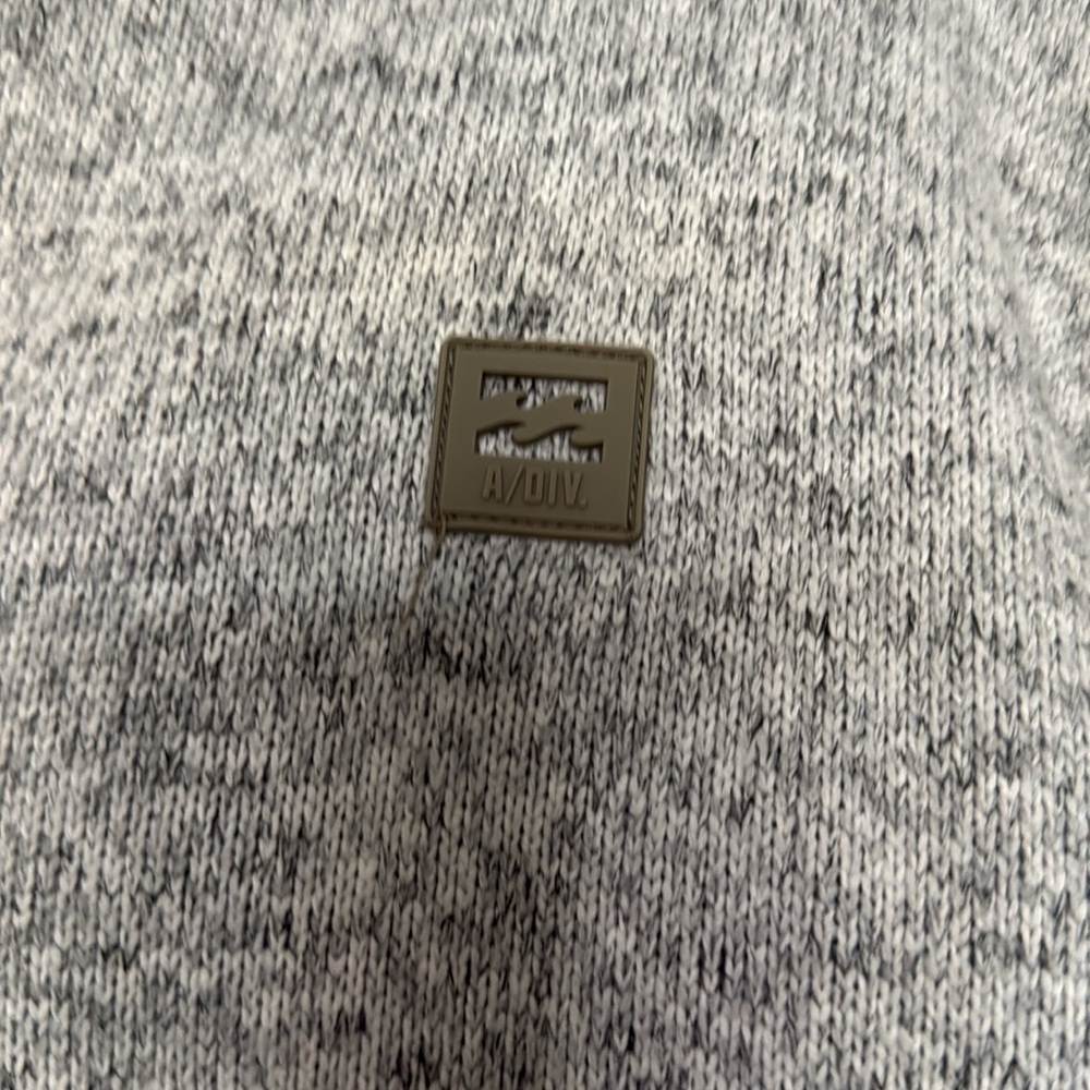 Billabong Gray oversized Hooded Sweatshirt with Quarter-Zip. - Picture 3 of 6